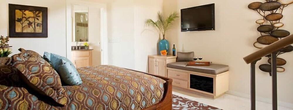 Inn on Lake Granbury a Boutique Hotel