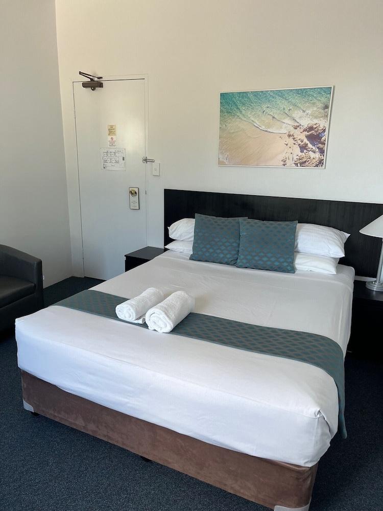 Greenwich Inn Sydney Hotel