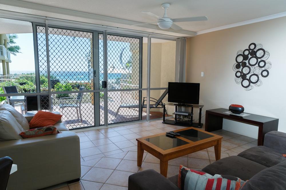 Crystal Beachfront Apartments