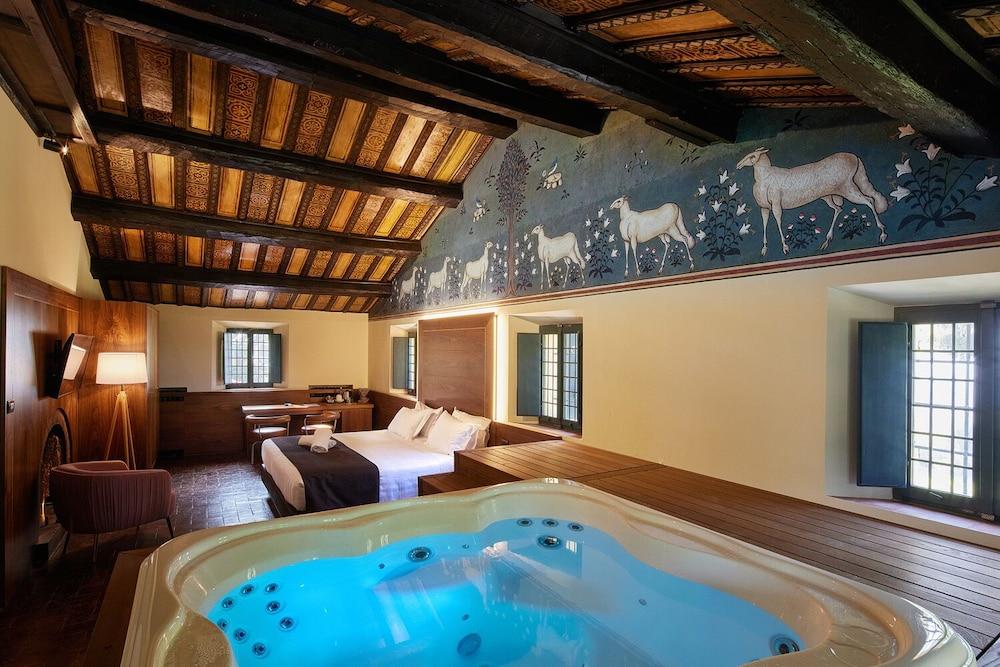 La Loggia Historic Resort