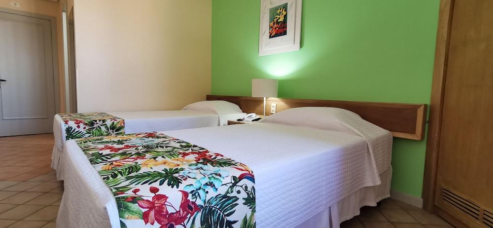 Ingleses Praia Hotel