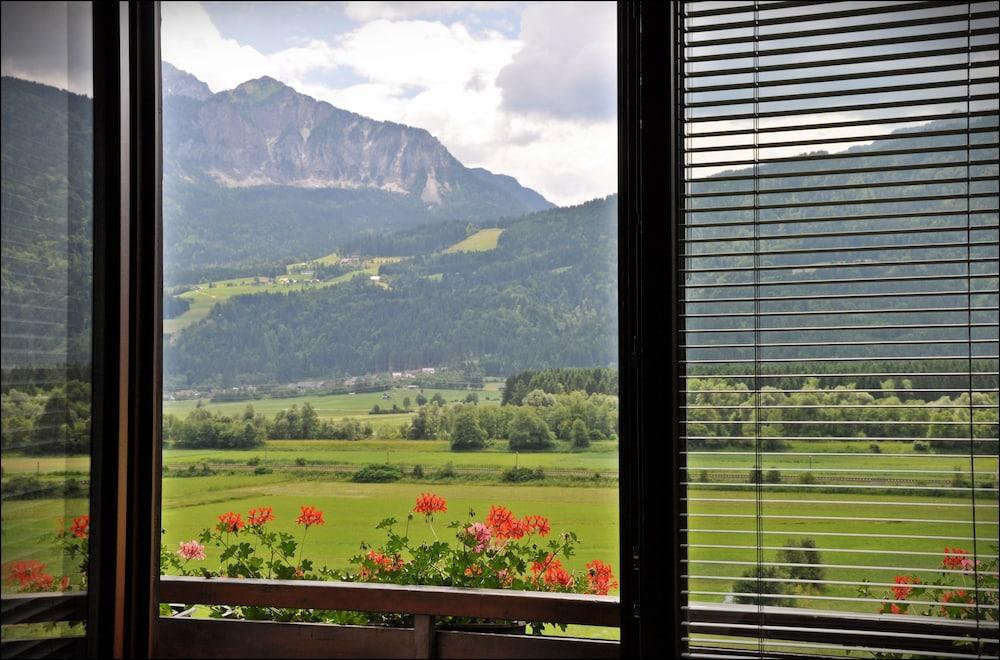 Enzianbrenner Bed & Breakfast