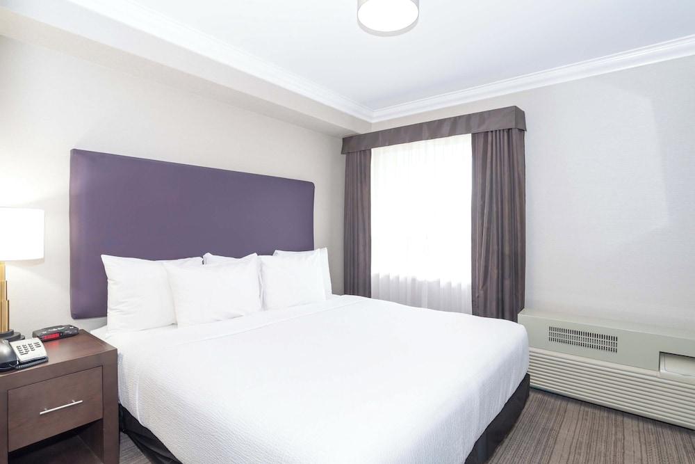 Sandman Hotel & Suites Abbotsford