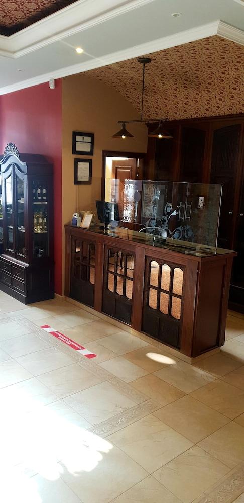 Casona de Lazúrtegui