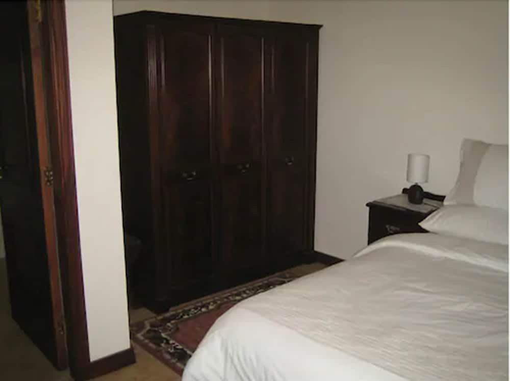 Down Royal House B&B