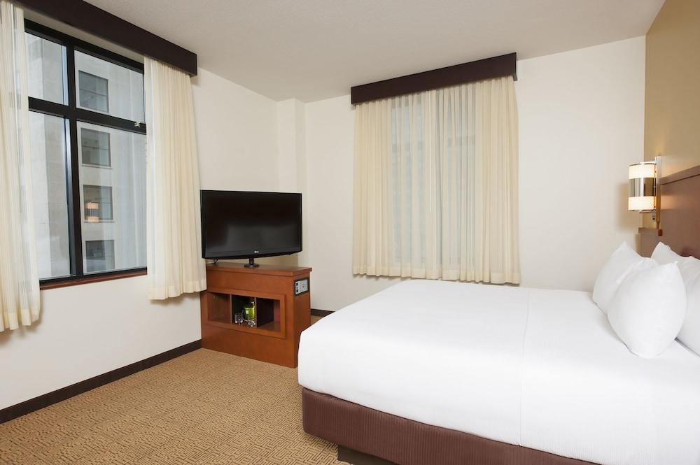 Hyatt Place Des Moines/Downtown