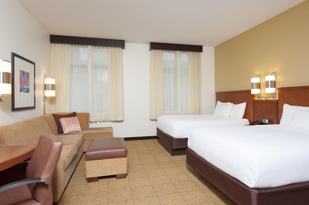 Hyatt Place Des Moines/Downtown