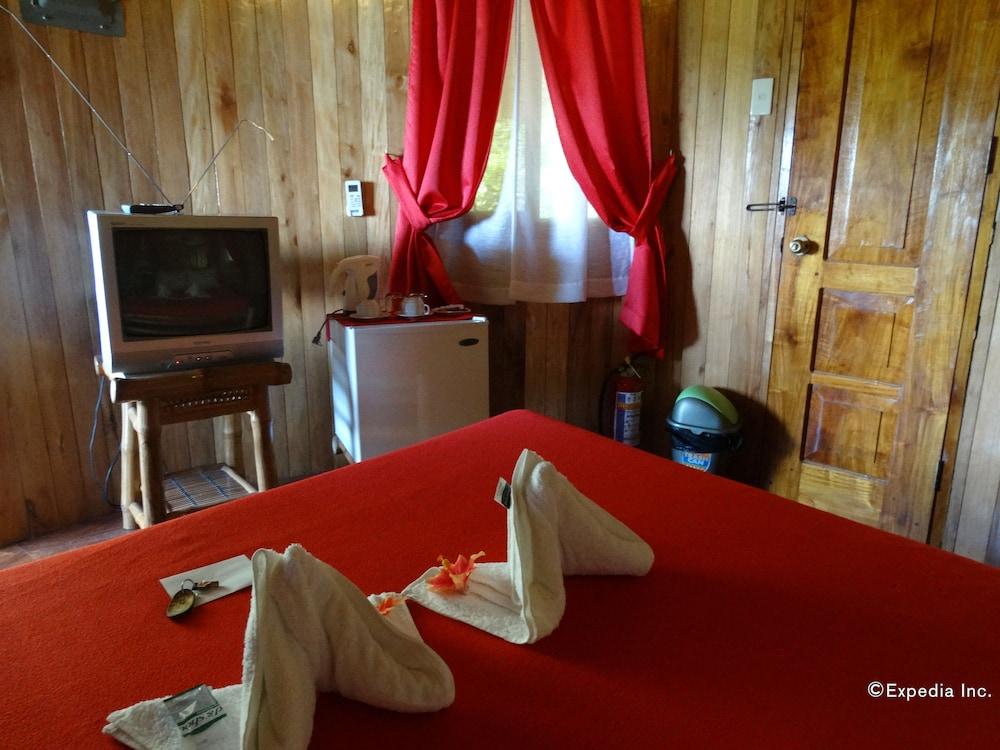 Hof Gorei Beach Resort