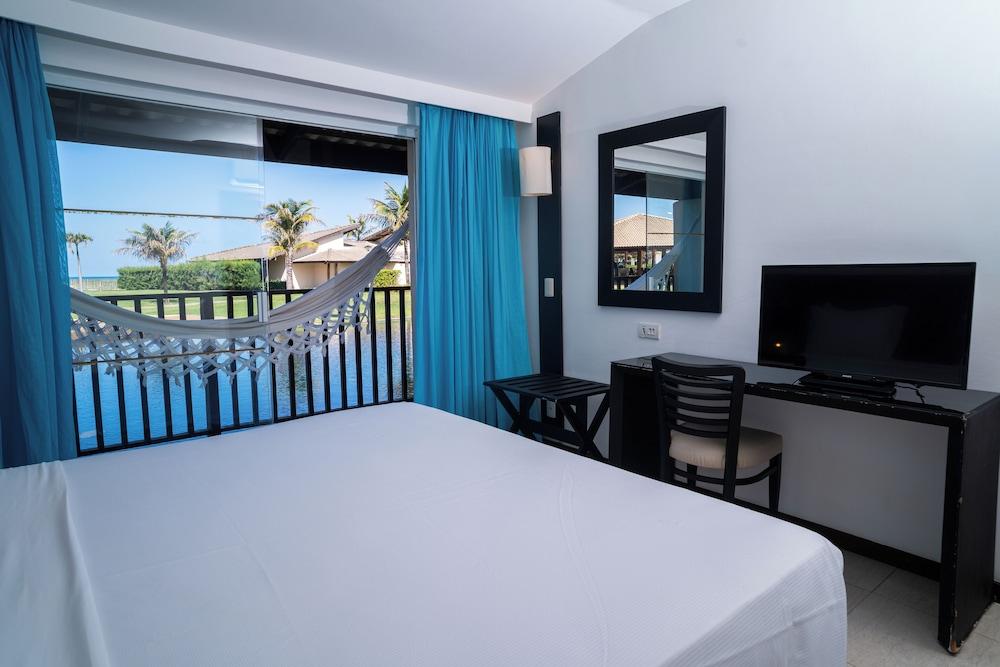 Dom Pedro Laguna Beach Resort & Golf by WAM Experience