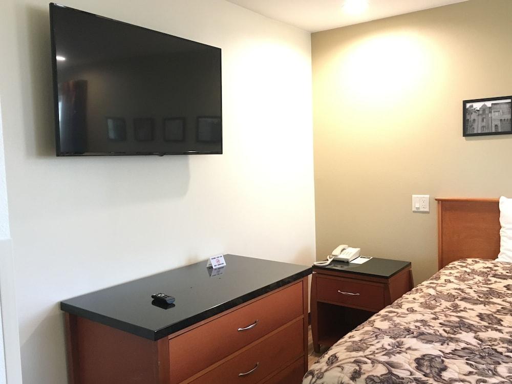 Simply Home Inn & Suites