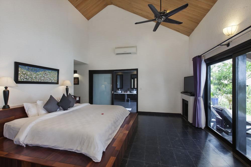 Vedana Lagoon Resort and Spa