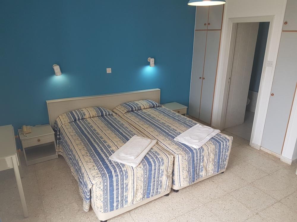 Cosmelenia Hotel Apartments