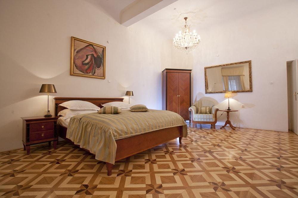 Antiq Palace Hotel And Spa