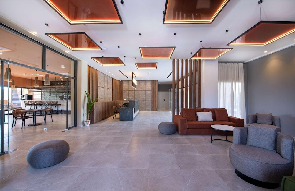 Kiani Beach Resort Family