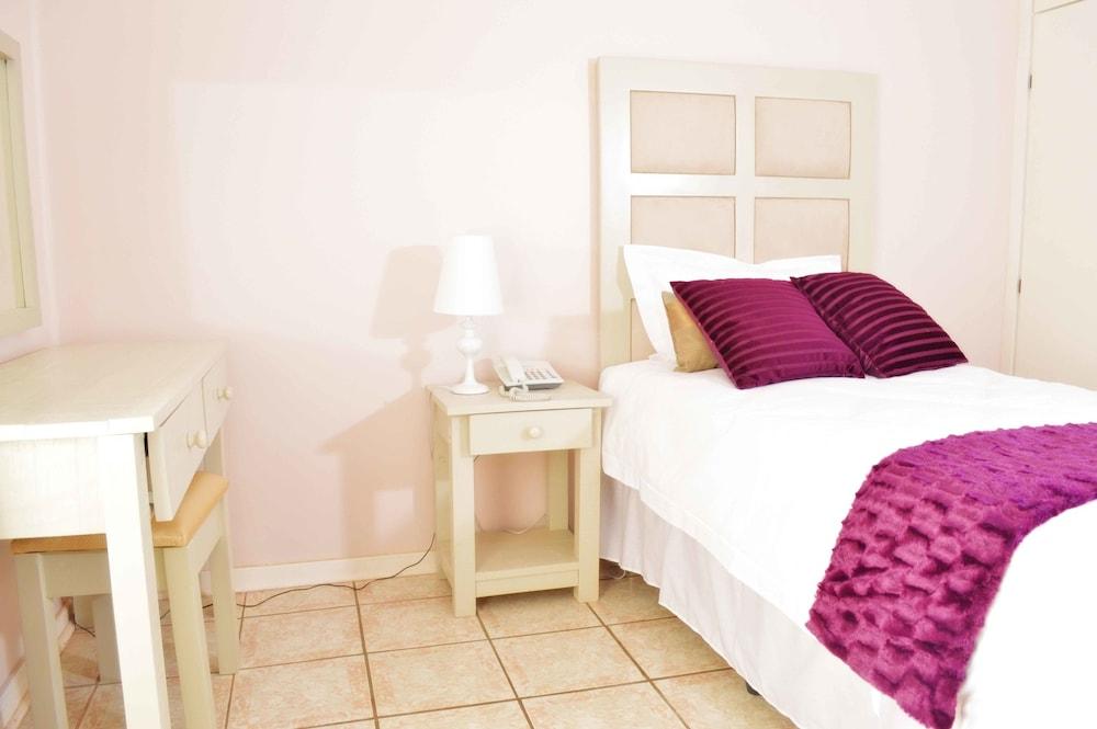 Empoza Seaview Guesthouse