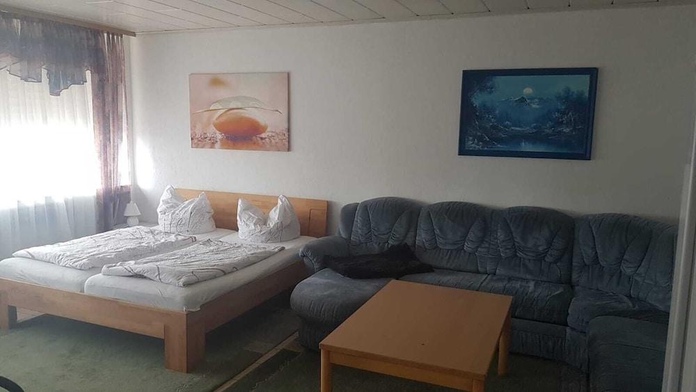 Gasthaus - Pension Zum Panrepel