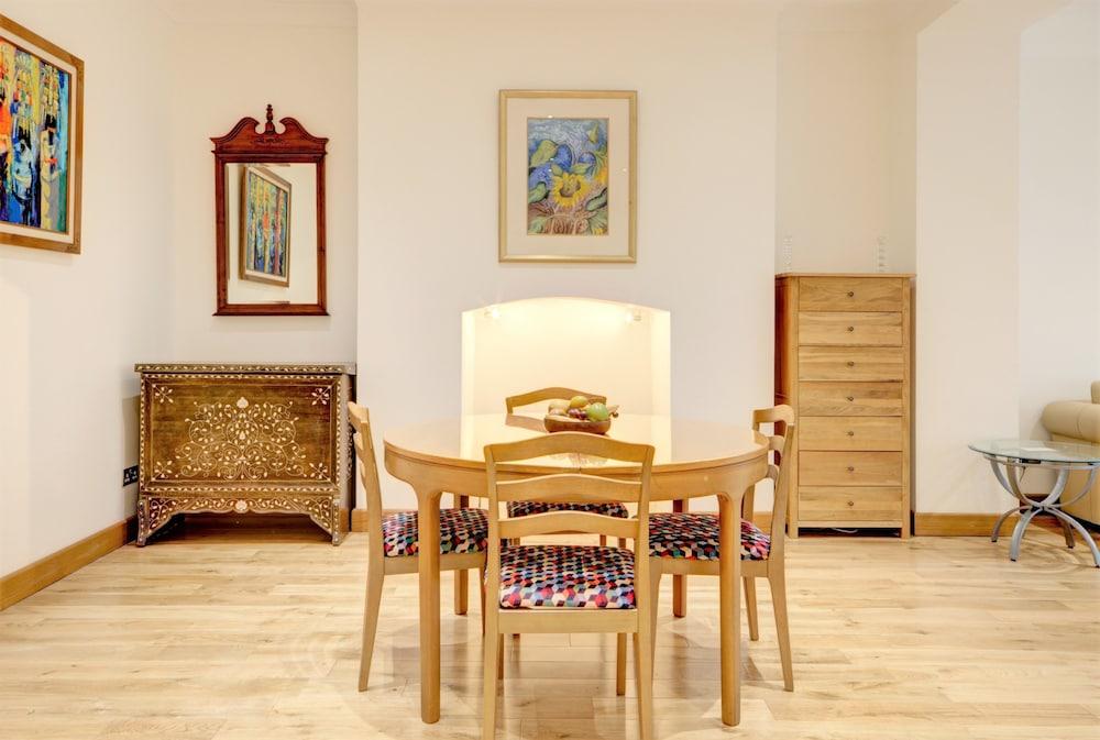 Luxury Apartments - Rodney Road