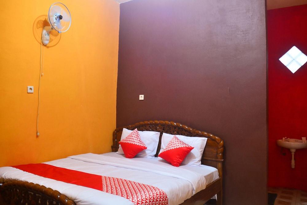 OYO 1145 Rita Guesthouse