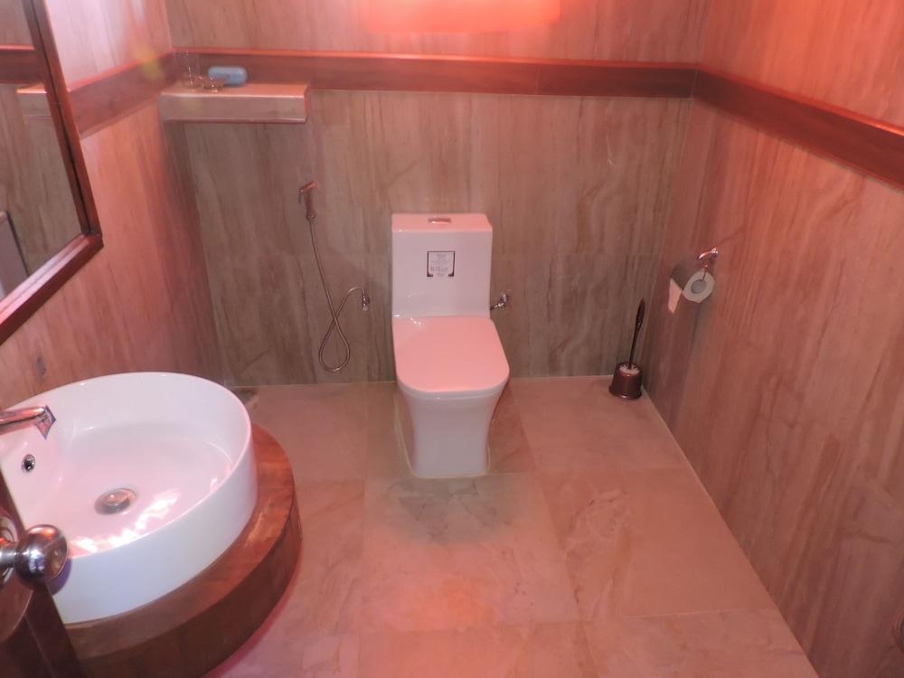 White Tower Villa  Sri Lanaka