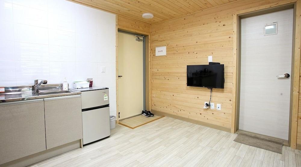 Odae Mountain Golden Light Pension