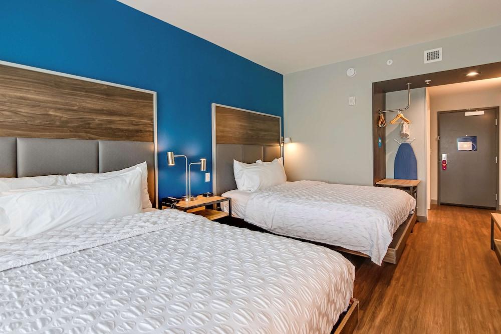 Tru by Hilton Clarksville, TN