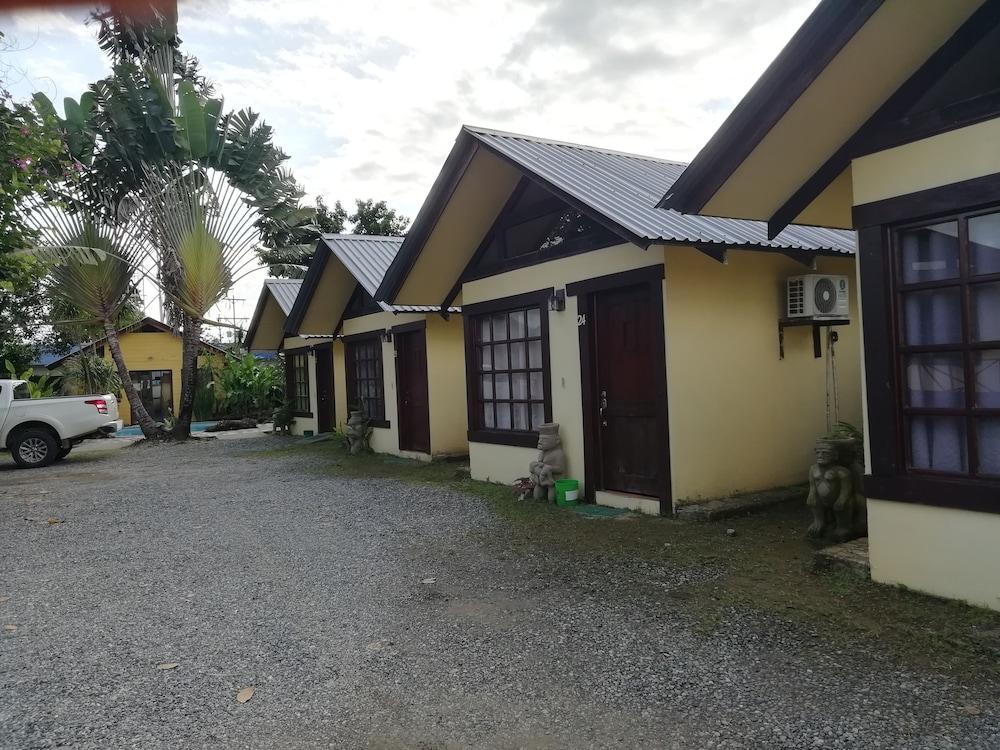 Hotel Brunka Lodge