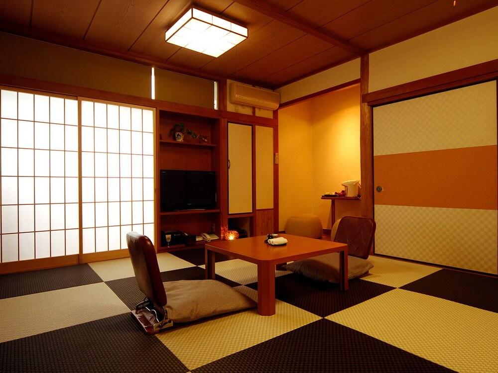 Ryokan Ginrinso Kotobuki