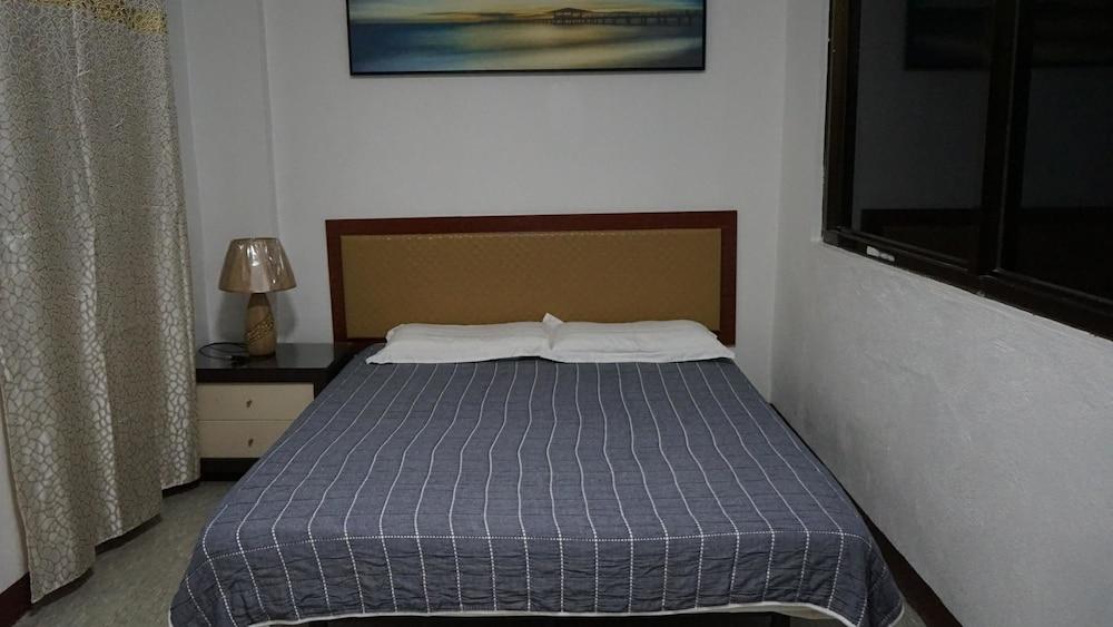 Lorilynns Hotel Tinian