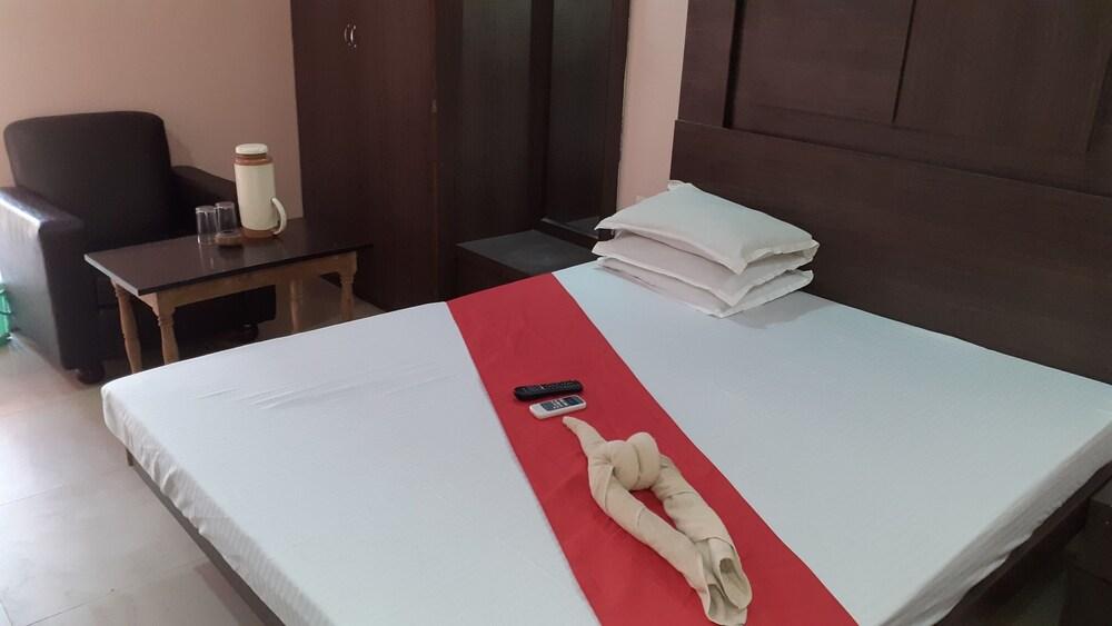 Shree Bhakti Sagar Hotel