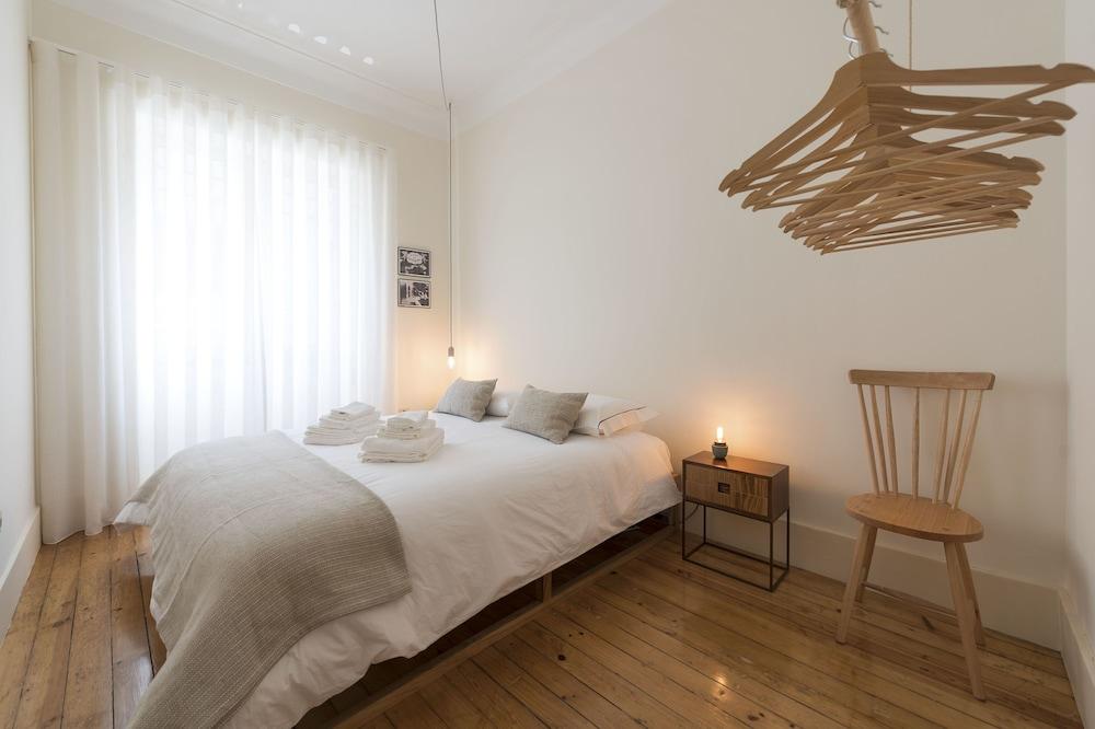 Tripas-Coração, Breiner Apartments