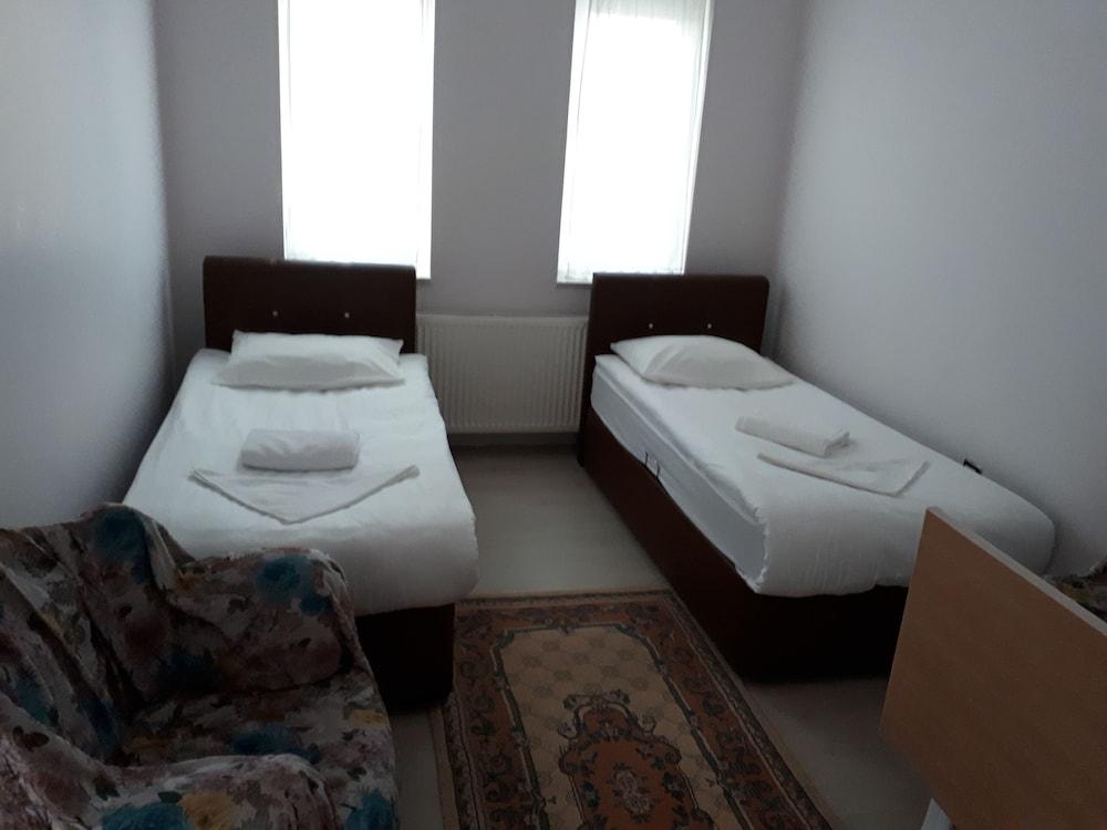 DİRİLİŞ BANARYA PANSİYON