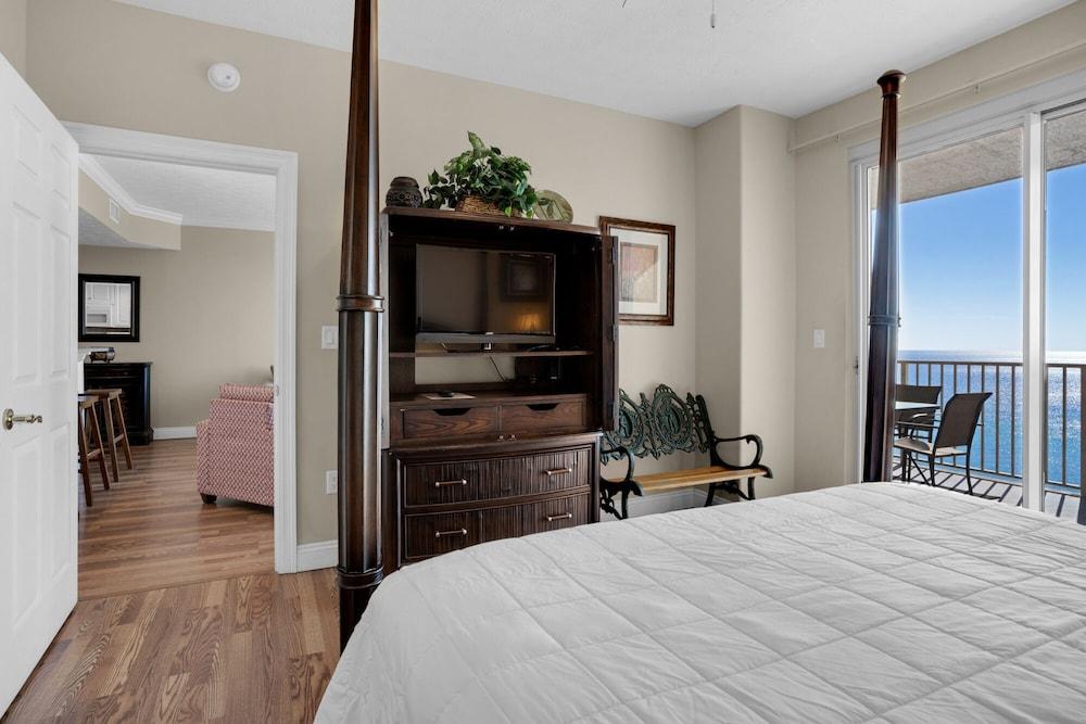 Treasure Island 1007