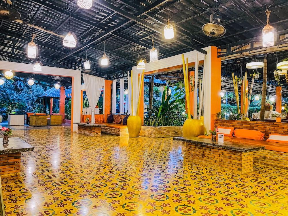 Central Privilege Hotel