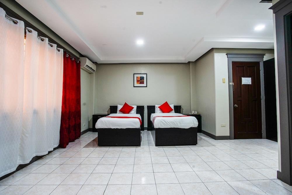 OYO 192 Tcc Condo - Hostel