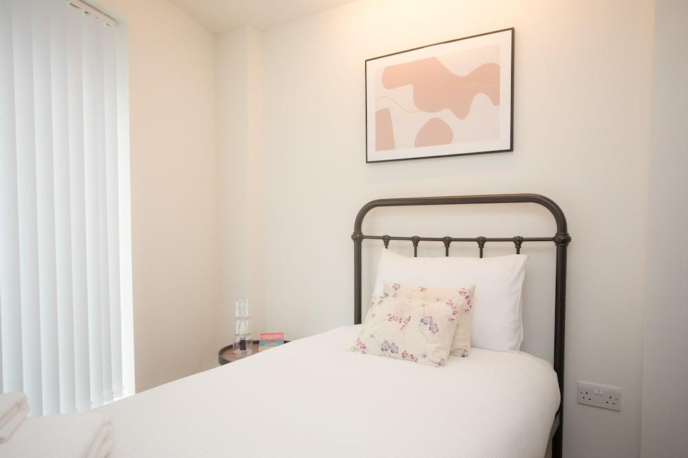 Moonside - Stunning Angel Apartments