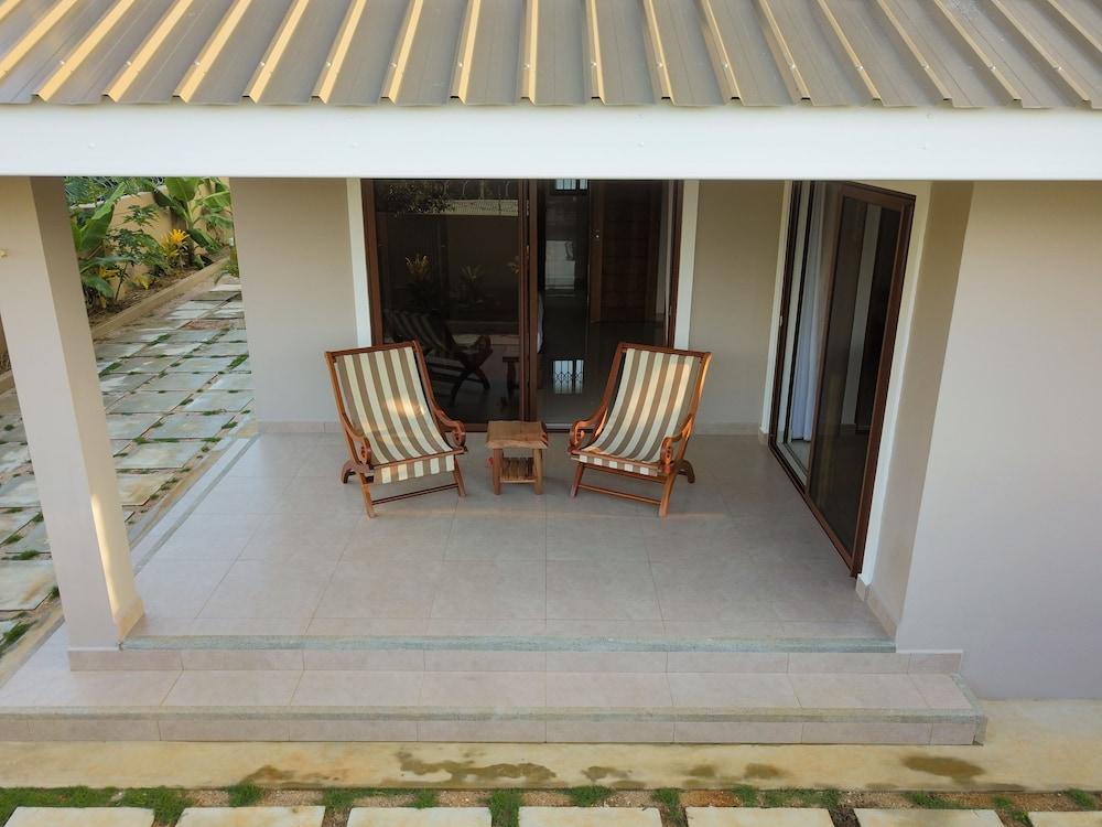 Whispering Palms Self Catering Apartment - Adults Only