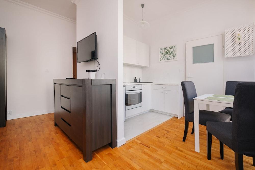 Plac Konstytucji Studio