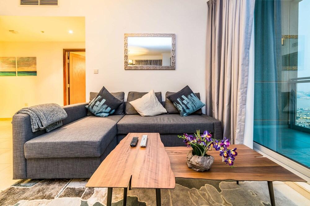 bnbme - 1B-BurjRes5-2803