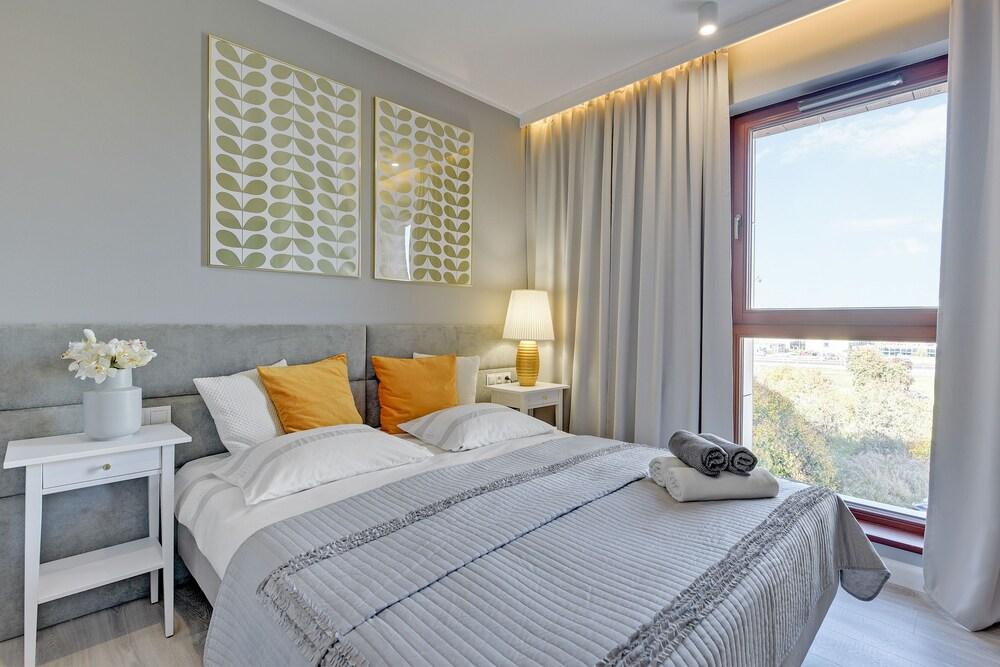 Blue Mandarin Apartments - Island