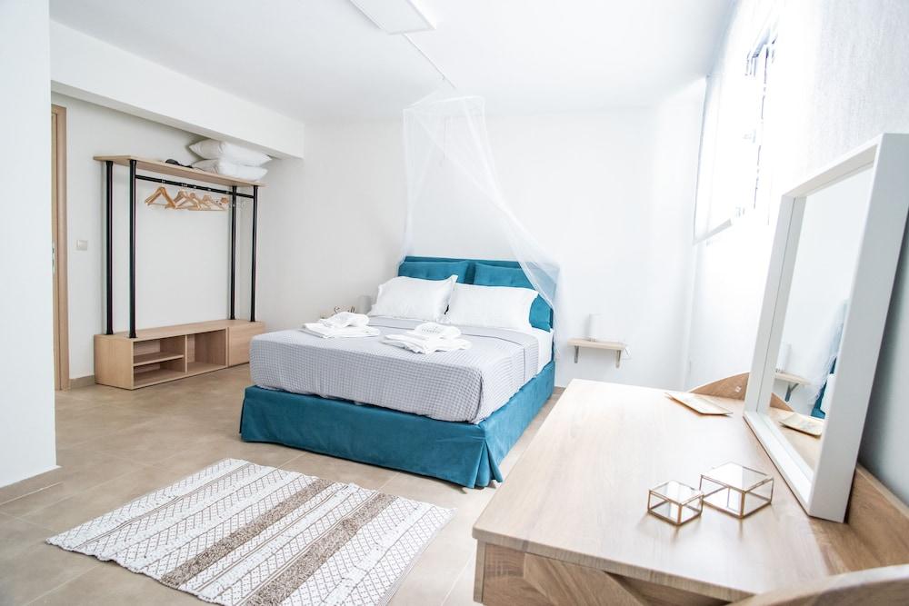 Zennova Blue Pearl 11