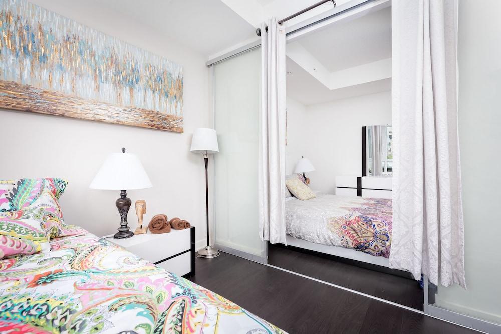 TopLine Suites - Nelson Street