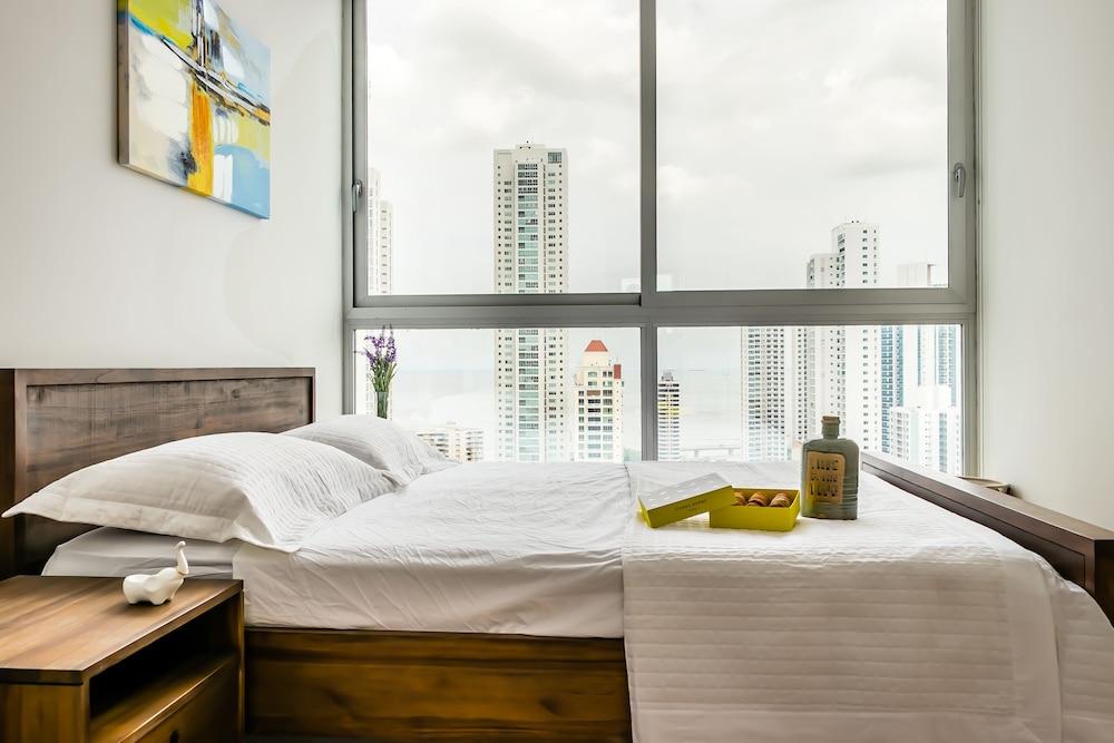 Cosmopolitan Ocean View