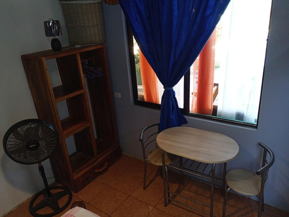 Hostel Marisol Playa Samara