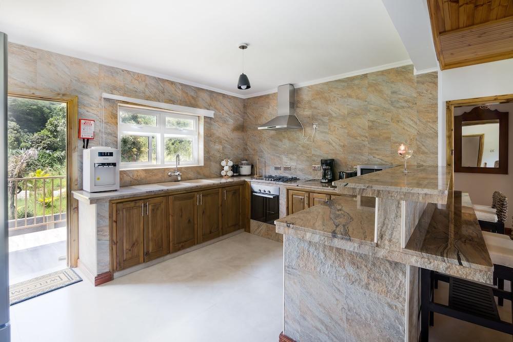 Flora's Self Catering