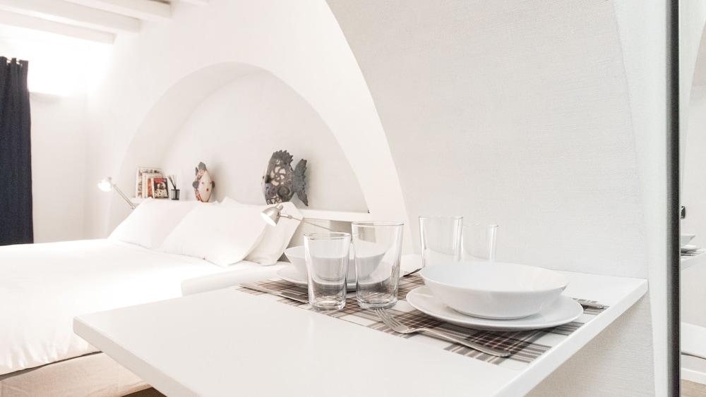 Italianway - Rosales 1 B