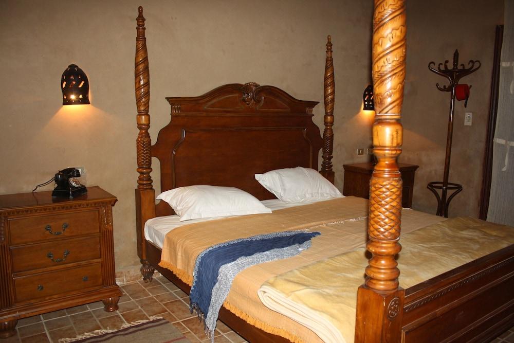 Shanda Lodge Desert Resort