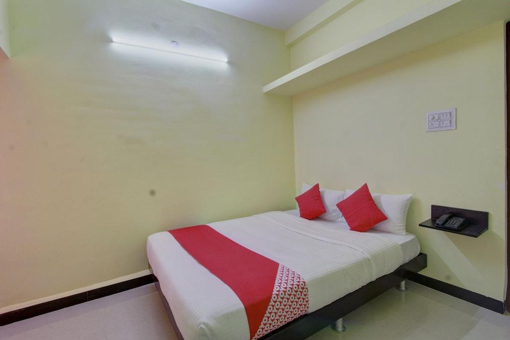 OYO 24332 Lotus Stays