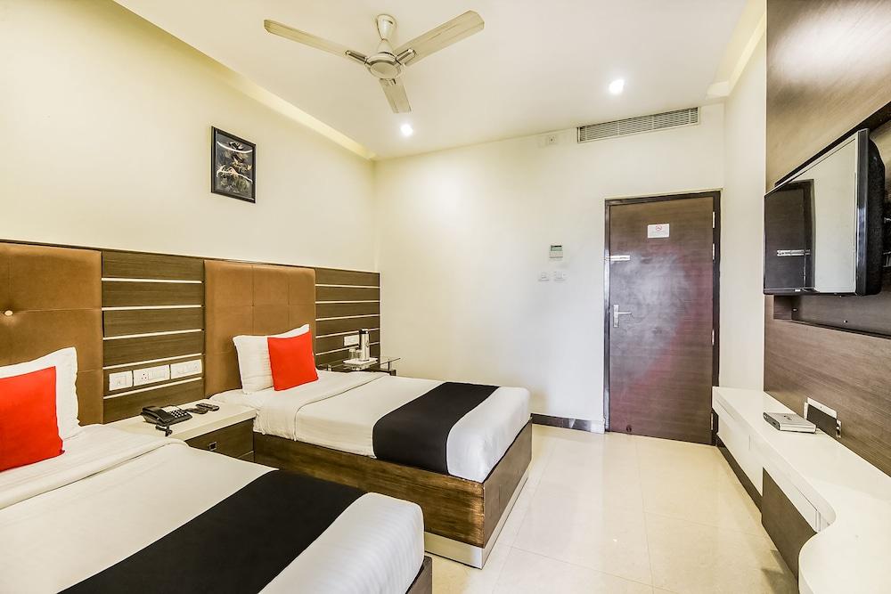 Capital O 995 Saibala Grand