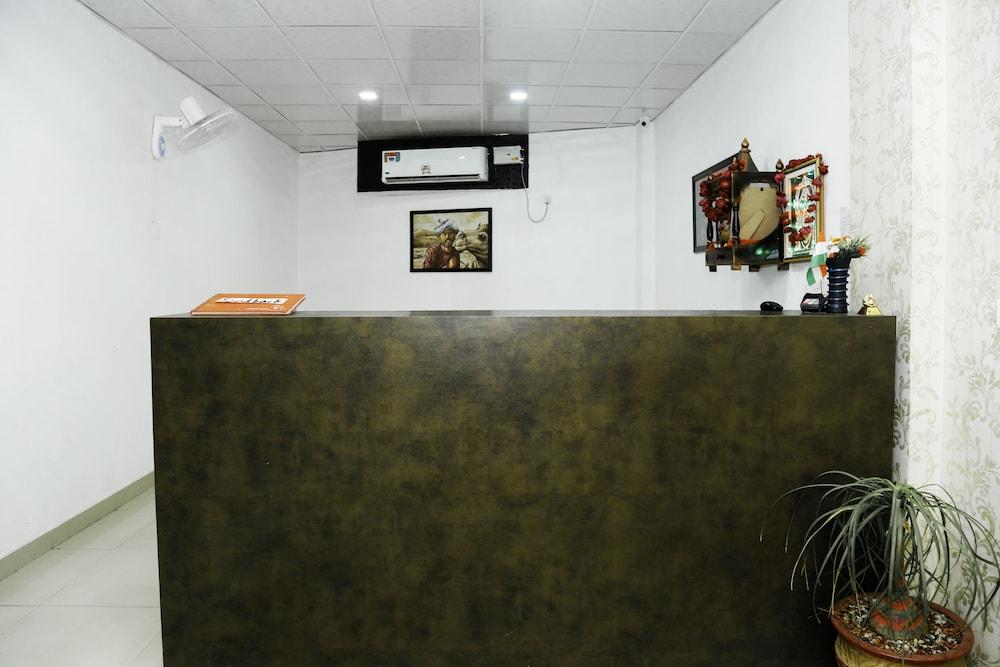 OYO 29773 C P Palace