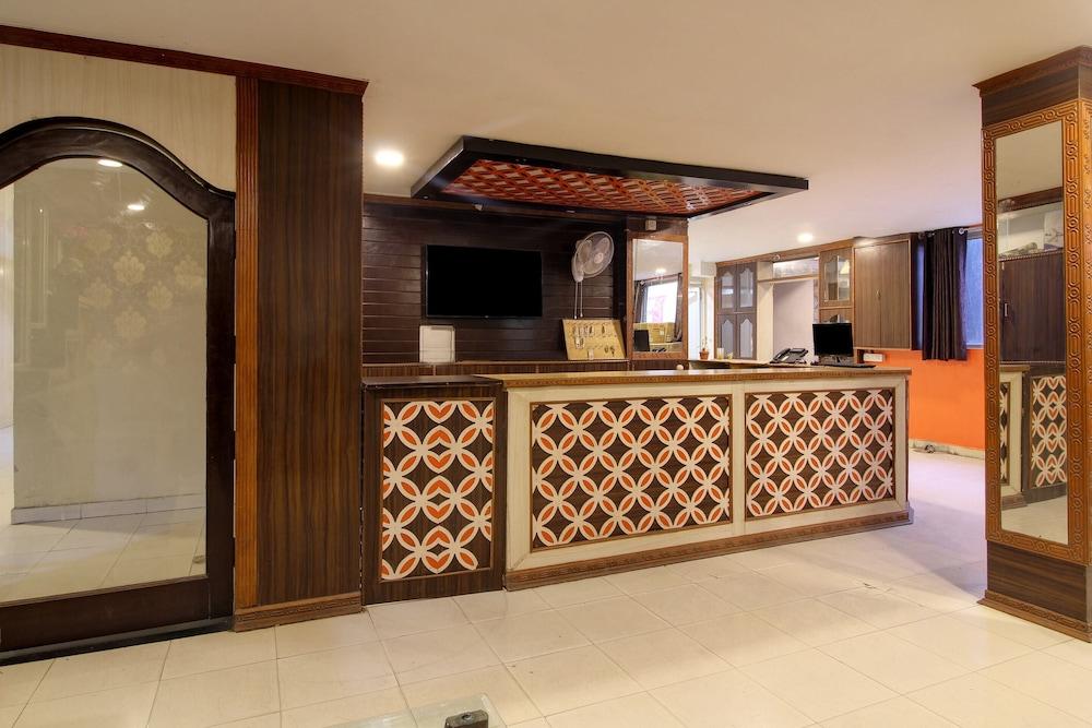 OYO 43619 Sahasra Residency